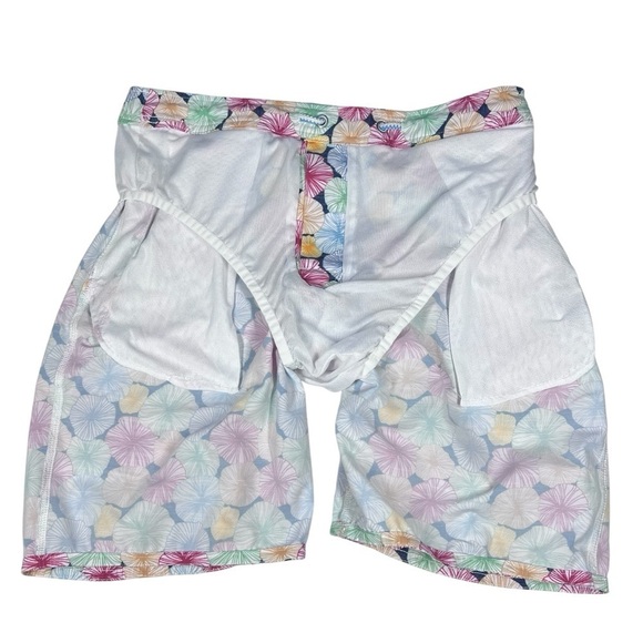 JOHNNIE-O West Coast Prep Nevis Floral Swim Trunks Board Shorts 8" Inseam Size L - Picture 13 of 16